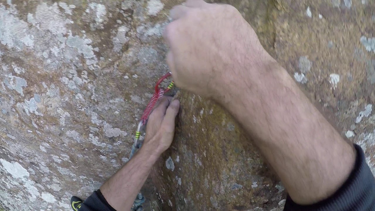 my first fall on trad gear. Thrust (HVS) - Dalkey quarry - Ireland