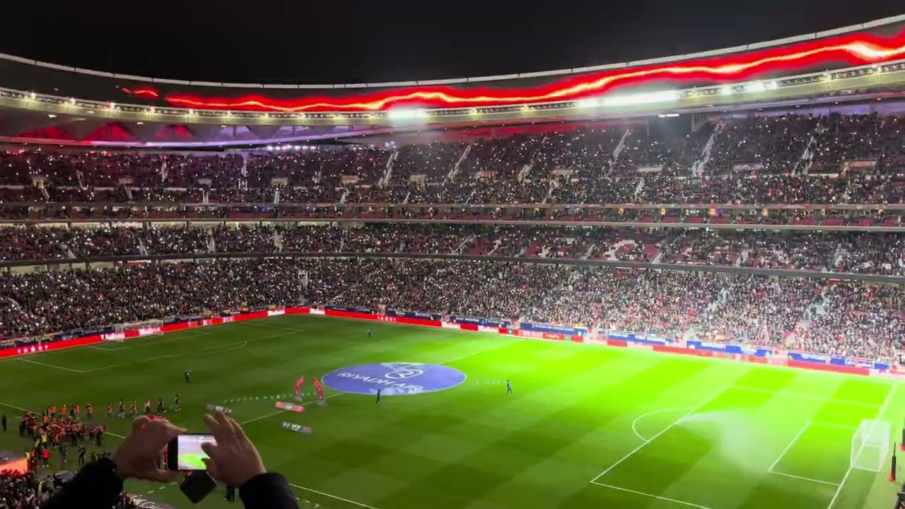 Atlético de Madrid - Barcelona (Thunderstruck)