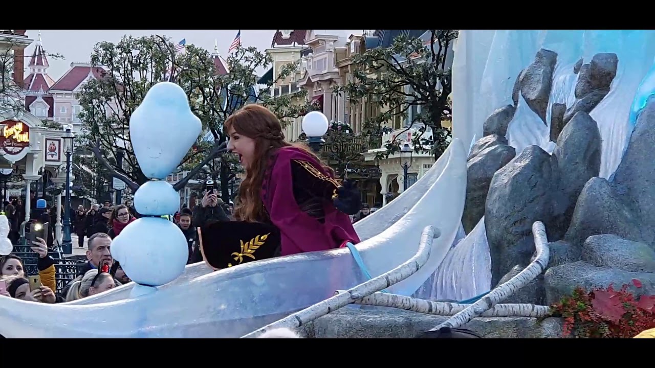 Disneyland Paris vlog Frozen 2: The enchanted journey the extended parade  & show.
