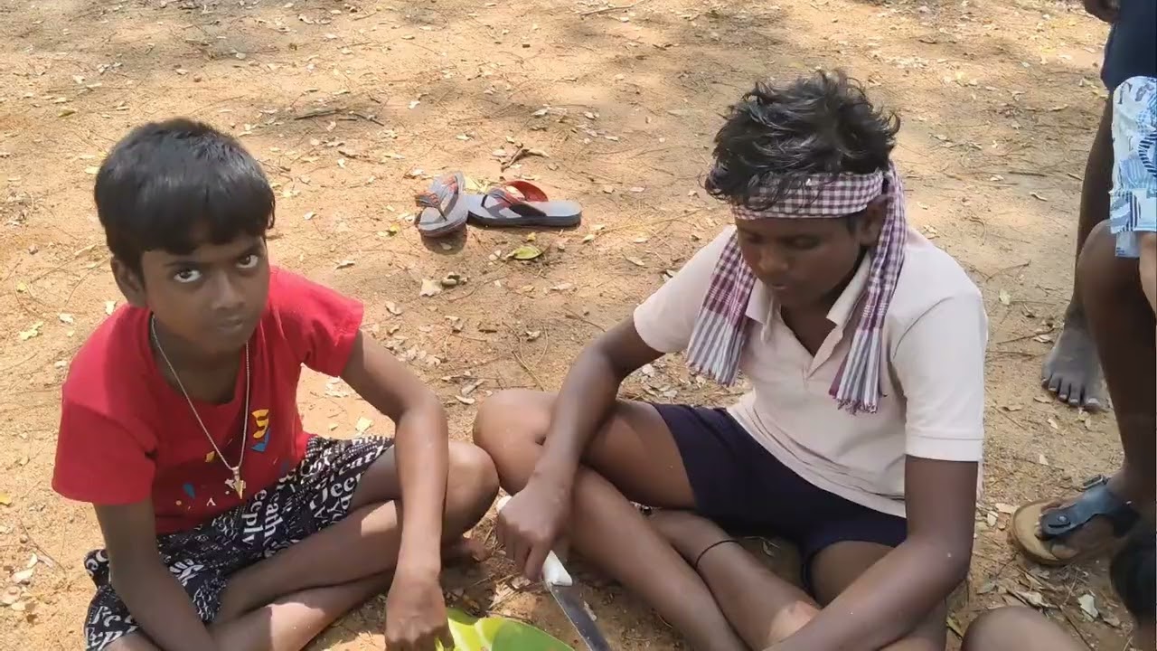 எங்க ஊரு குளத்துல மீனா புடிச்சி பொறிச்சி சுட சுட ஒரு அடி