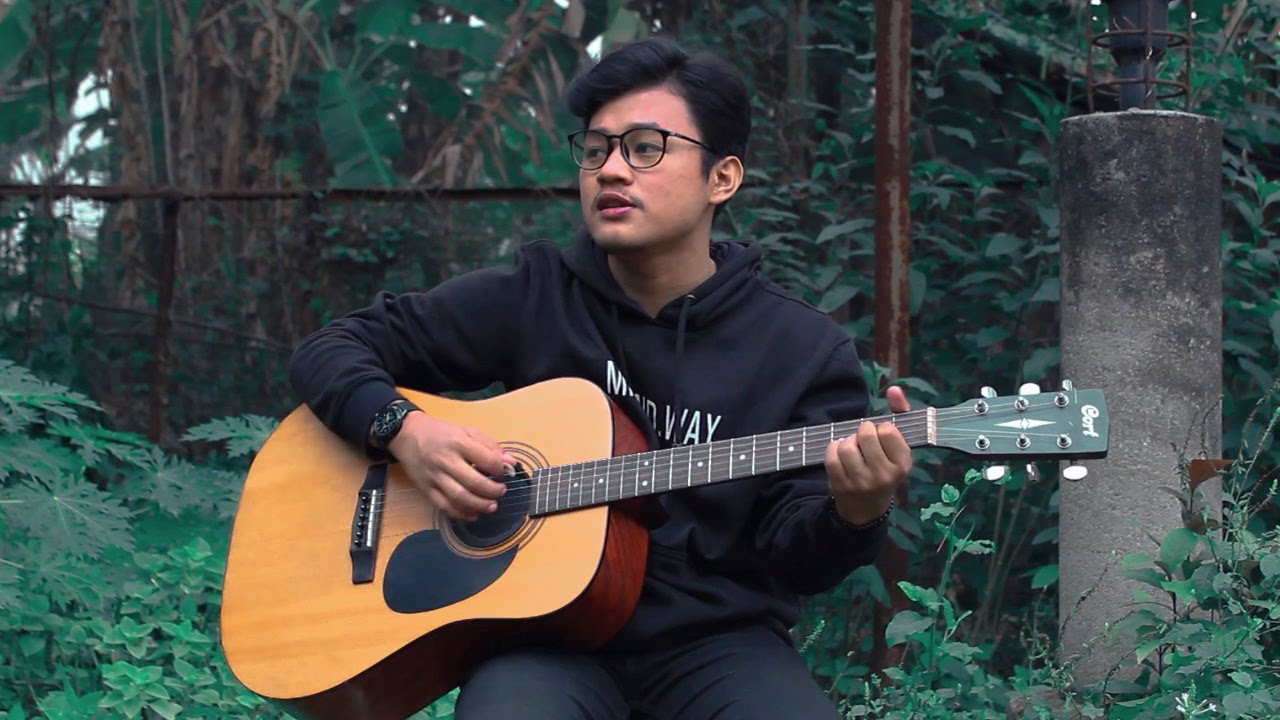 Azmi - Pernah Cover Akustik ( By Resnu Andika Swara )
