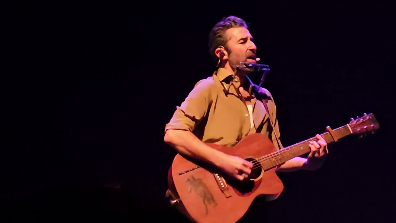 Eu esperei - TIAGO BETTENCOURT ao vivo 2023  Fim de Festa  Casa da Música  Porto