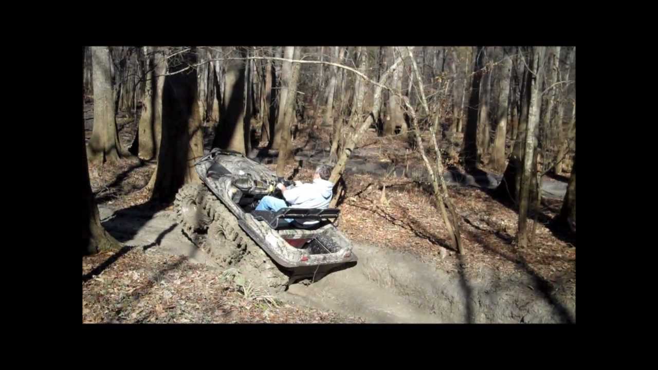 Argo Frontier with Mud Bugs vs Adair tracks vs Suzuki with tatou tracks