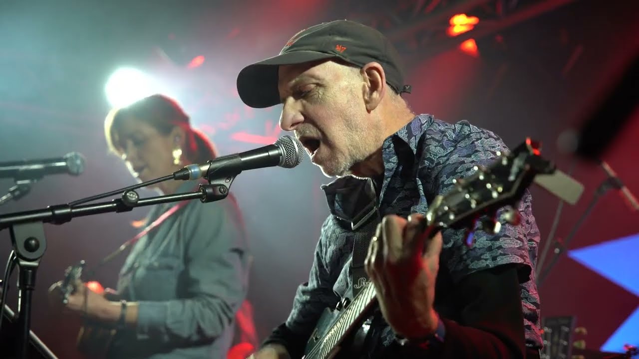 Entre Guillemets - Have You Ever Seen the Rain (Creedence Clearwater Revival)