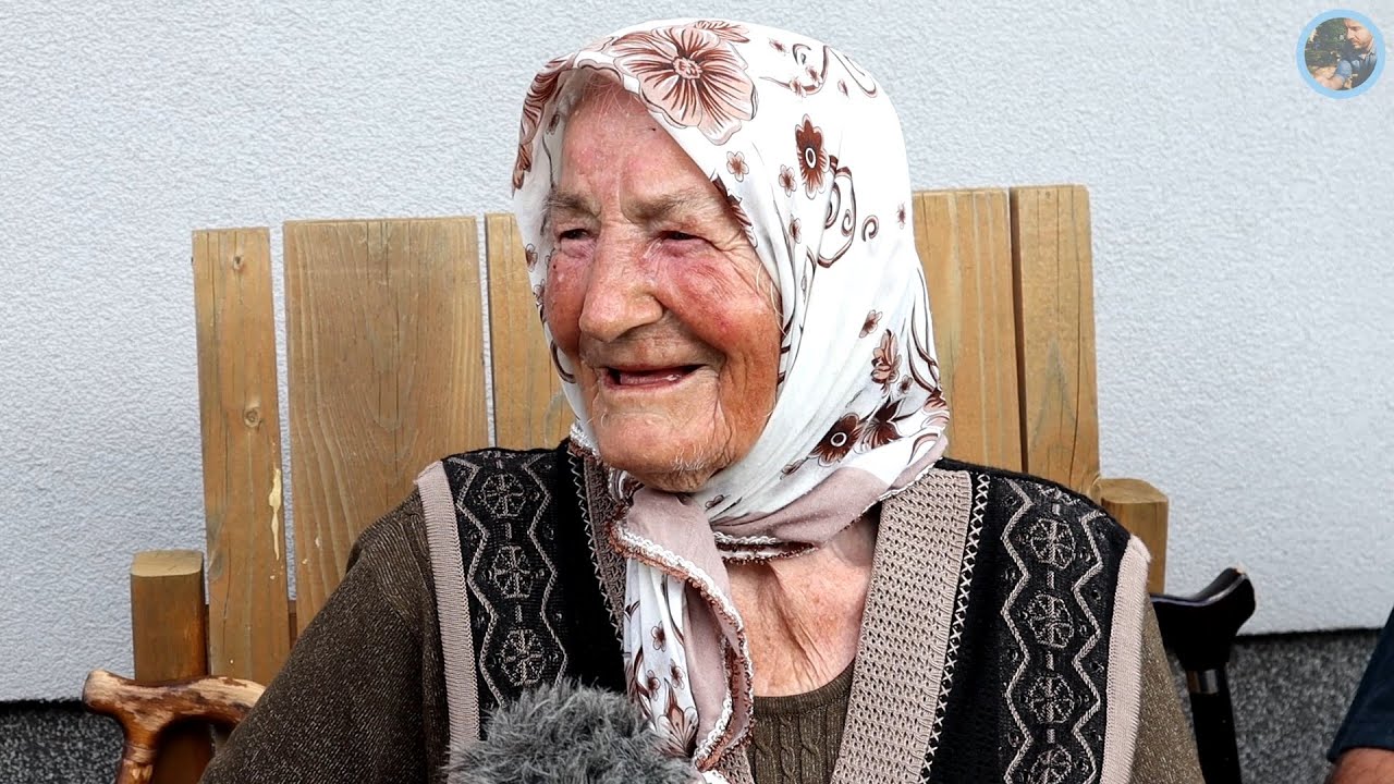 Ima 100 godina i 11 bijelih pčela