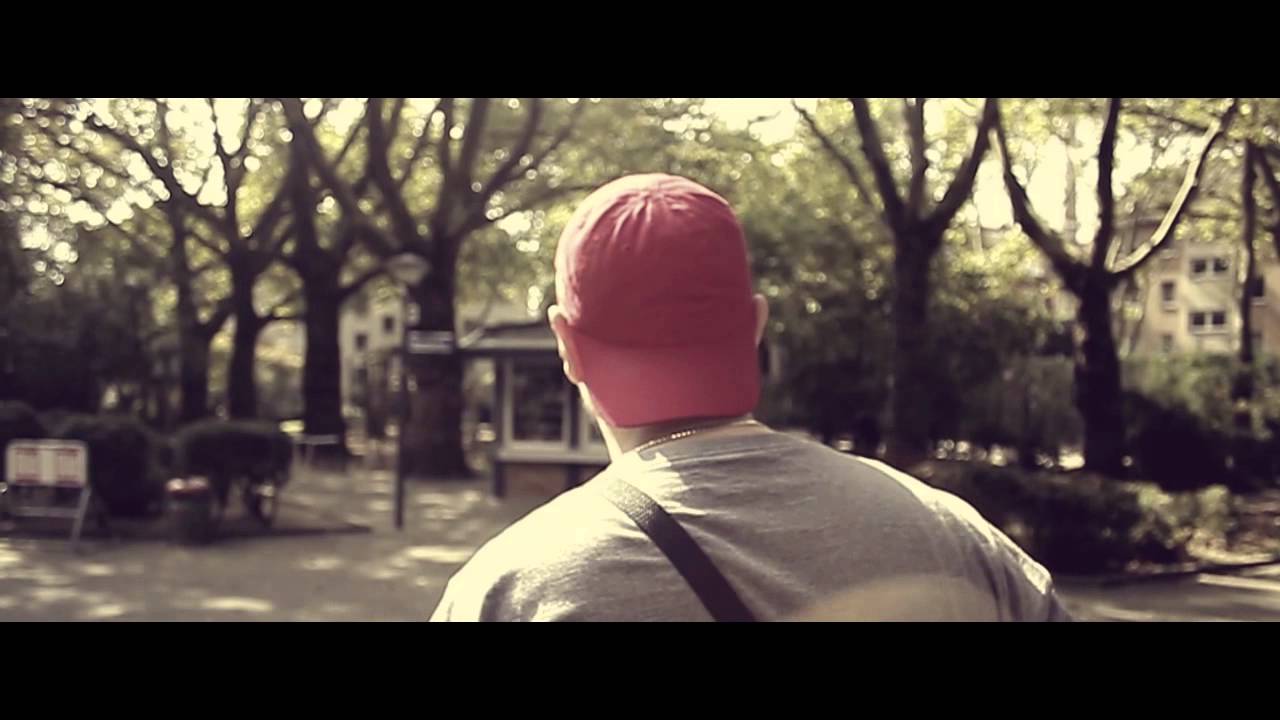 Pedaz und Blut & Kasse - Urlaub woanders (feat. Macloud) (Prod von Bad Educated & Joshimixu)