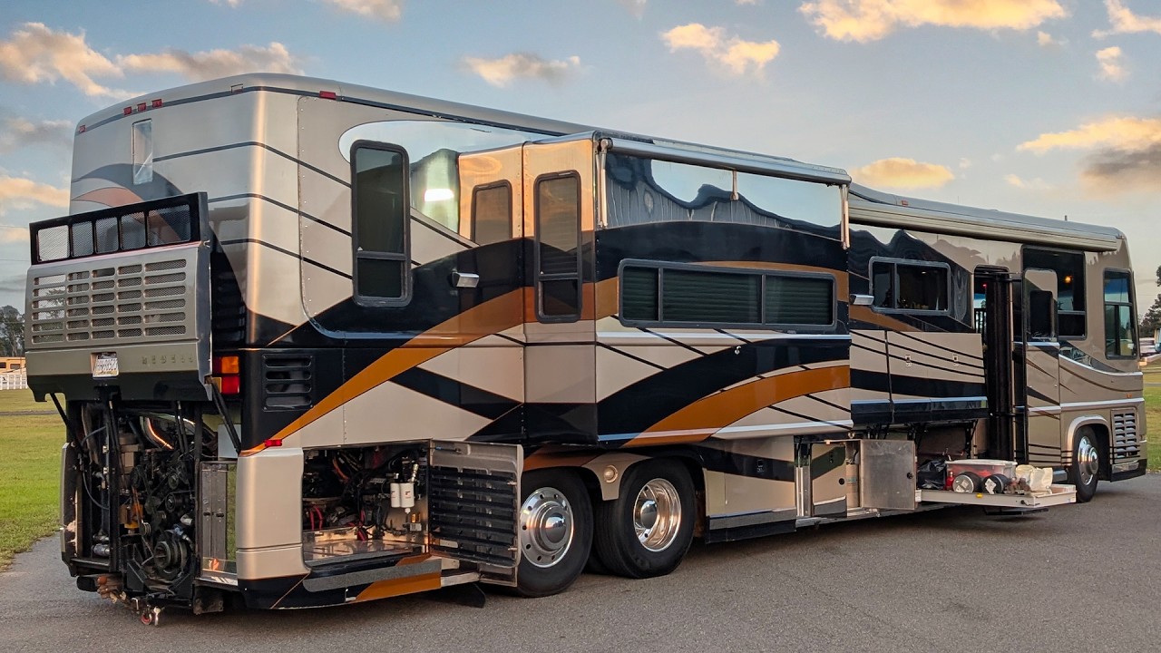 Ванная комната и туалет Triple Slide Newell Coach всего за 140 тыс. долларов!!!