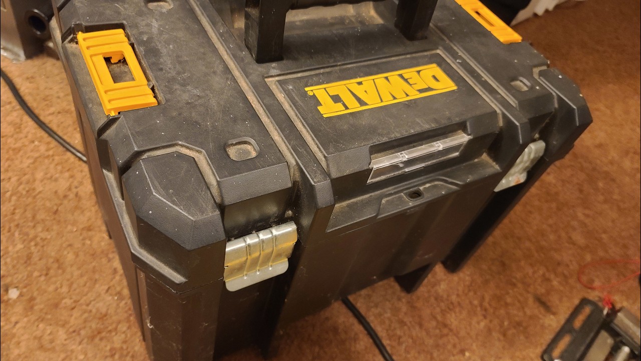 Обзор глубокого штабелируемого ящика для инструментов DeWalt TSTAK VI 17 дюймов