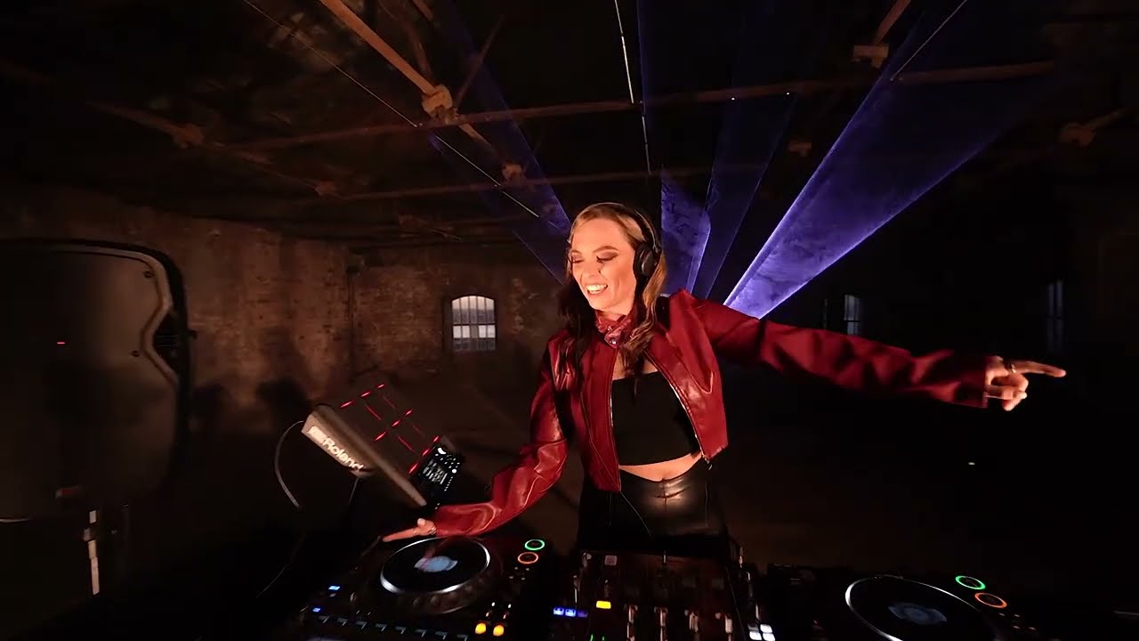 Stephani B live @ Docklands, Liverpool