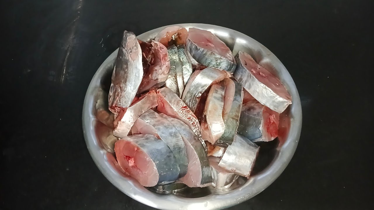  மீன் குழம்பு  செய்வது  எப்படி,How to make fish curry/Thuglifethangam 
