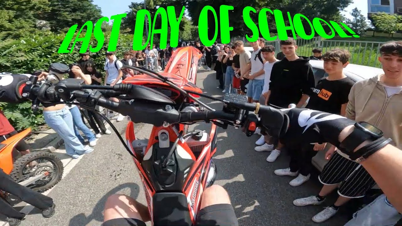 Ultimo giorno di #scuola ! \ mi aprono la strada per impennare!