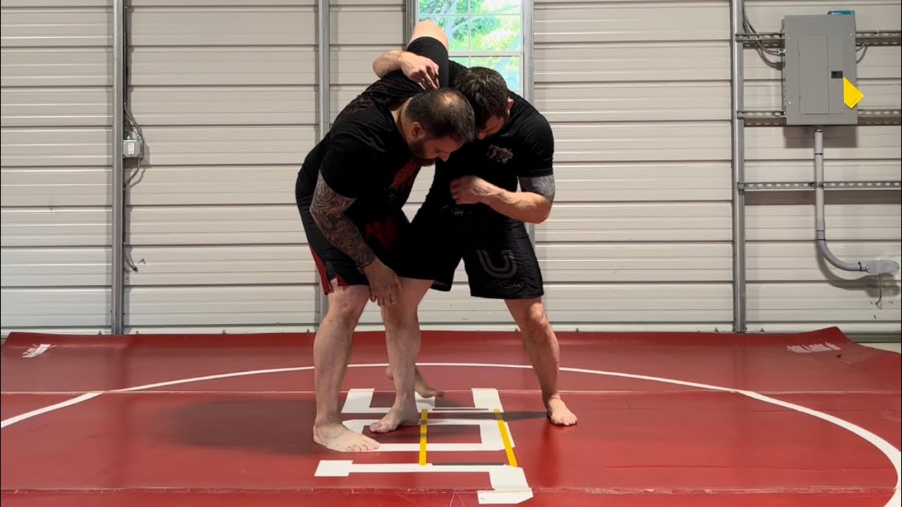 #6 Prawidłowa pozycja podchwytu do zapas&oacute;w i Jiu Jitsu w dźwigni na ciało &bdquo;Seras&rdquo;