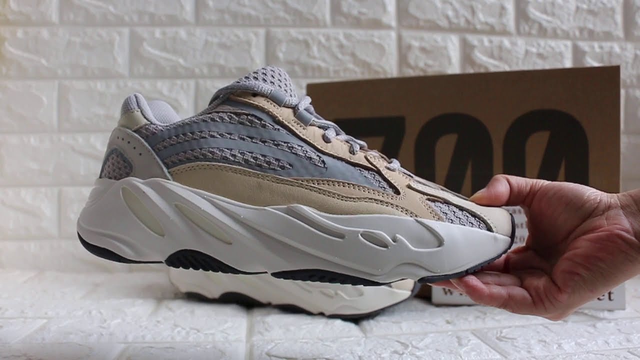 Yeezy Boost 700 V2 &ldquo;Cream&rdquo;
