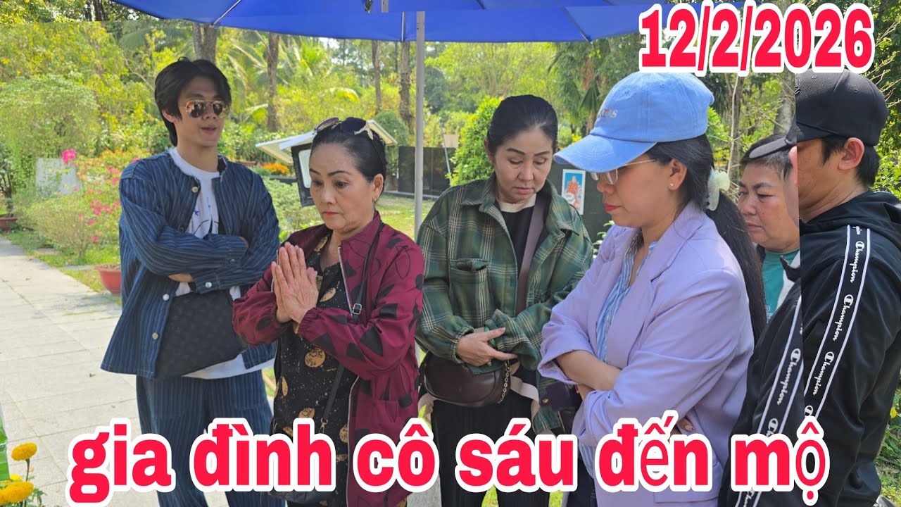 Bất ngờ  gia đình cô sáu đến viếng mộ NSƯT vũ linh giữa trưa rất đông 