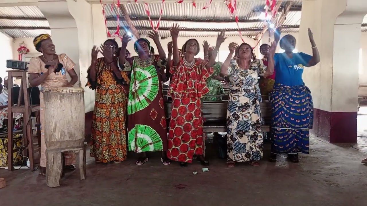 Chorale Dinanga Tatu wetu wa mu diulu utulekelela mabanza etu a malu mabi Dim08.02.2026 13h08