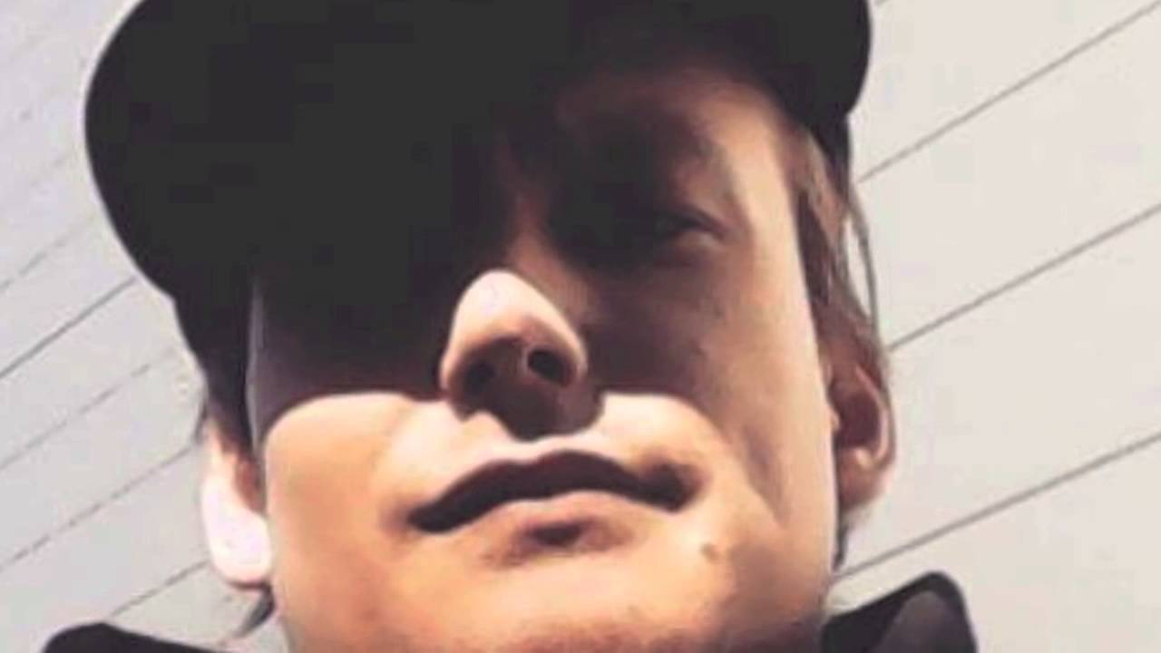 HURTTA VELIVALKEE-VALVOTUTTUNNIT-MIXTAPE