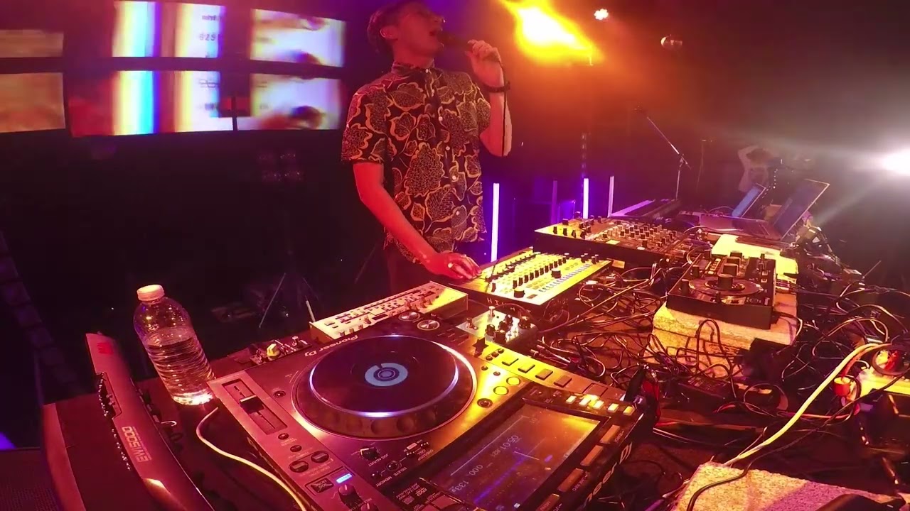 tofubeats - ふめつのこころ SLOWDOWN ~ ふめつのこころ (live at RUN RELEASE PARTY in Liquidroom, Tokyo)