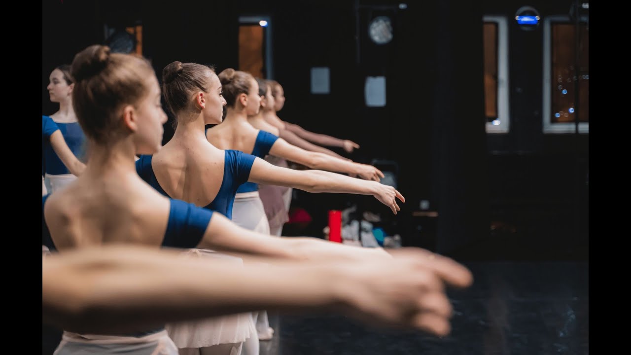 Hungarian Dance University Application 2023 / 2