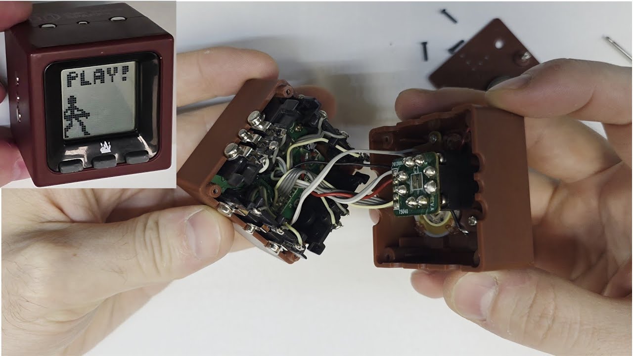 Radica Cube World Series 3 Brown Sparky Disassembly