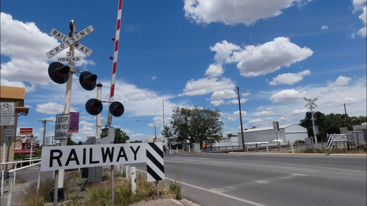 Level Crossing | Nunn Street | Benalla, VIC