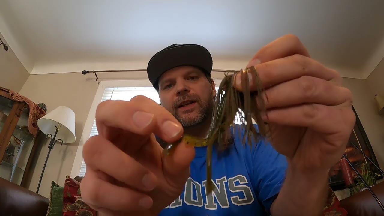 Swim jig technique and how I like to attack cover/structure