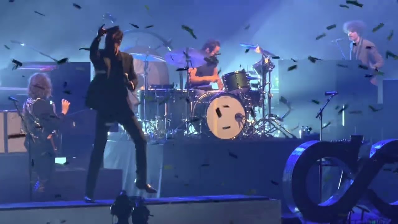 The Killers intro to Salt Lake City. Imploding the Mirage Tour.