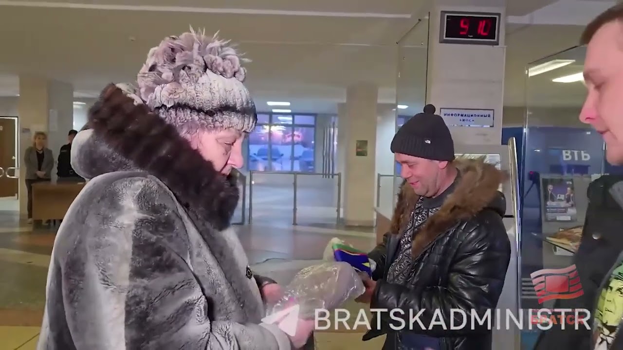 Ждём с Победой! Двоих братчан проводили в Шелехов для подписания контракта с Министерством обороны