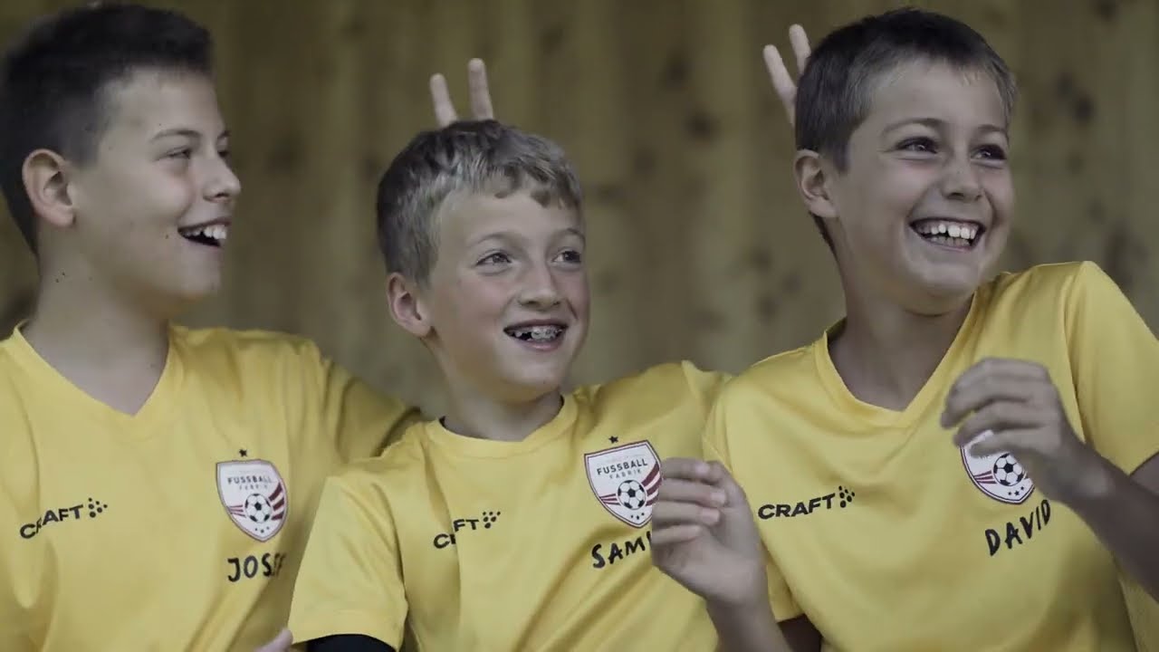 Trainieren wie die Profis! - Fussballcamp der Fussballfabrik