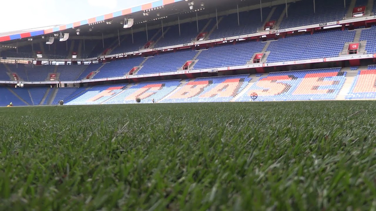 Mit dem FC Basel - Greenkeeper Marc Studach durchs Joggeli I Radio X Interview