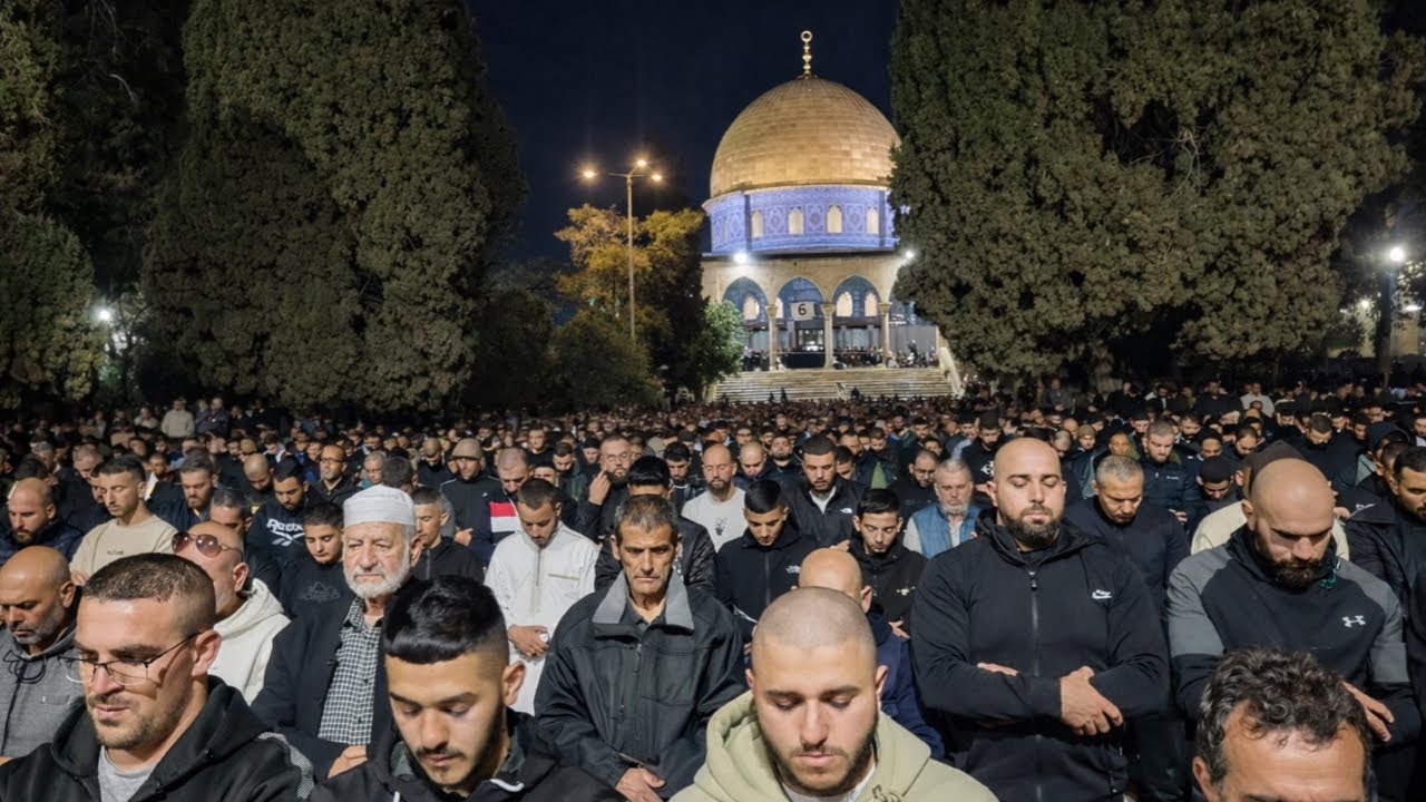 Tuesday : Fajar Prayer Courtyard of Aqsa Mosque| صلاة الفجر للشيخ من المسجد الأقصى المبارك