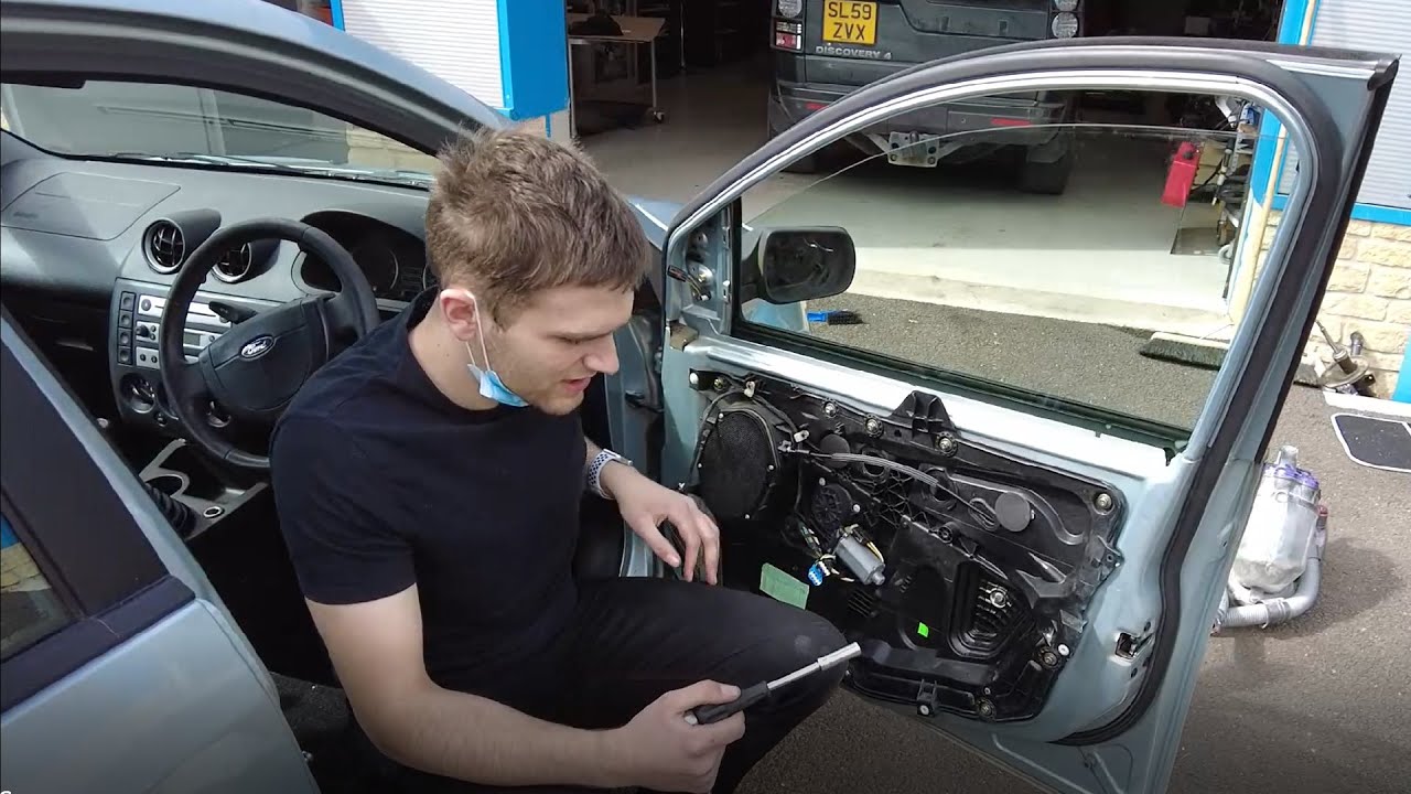 Tyler Gets In A Pickle / Replacing the door glass on Ford Fiesta Mk6