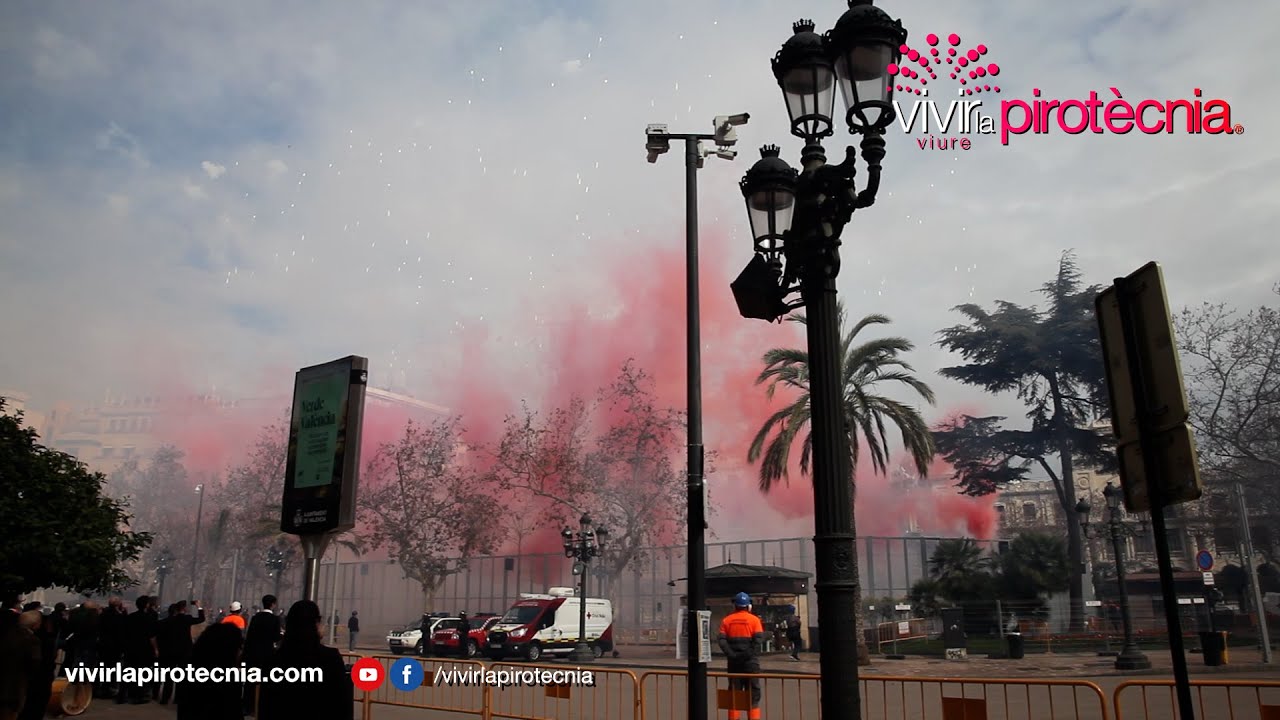Fallas Valencia 2025, Crida 2025, Mascletà Plaza del Ayuntamiento, Pirotecnia Valenciana