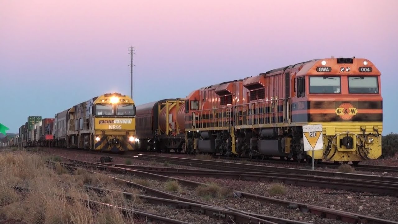 6MP4 passes 6913s at Tarcoola