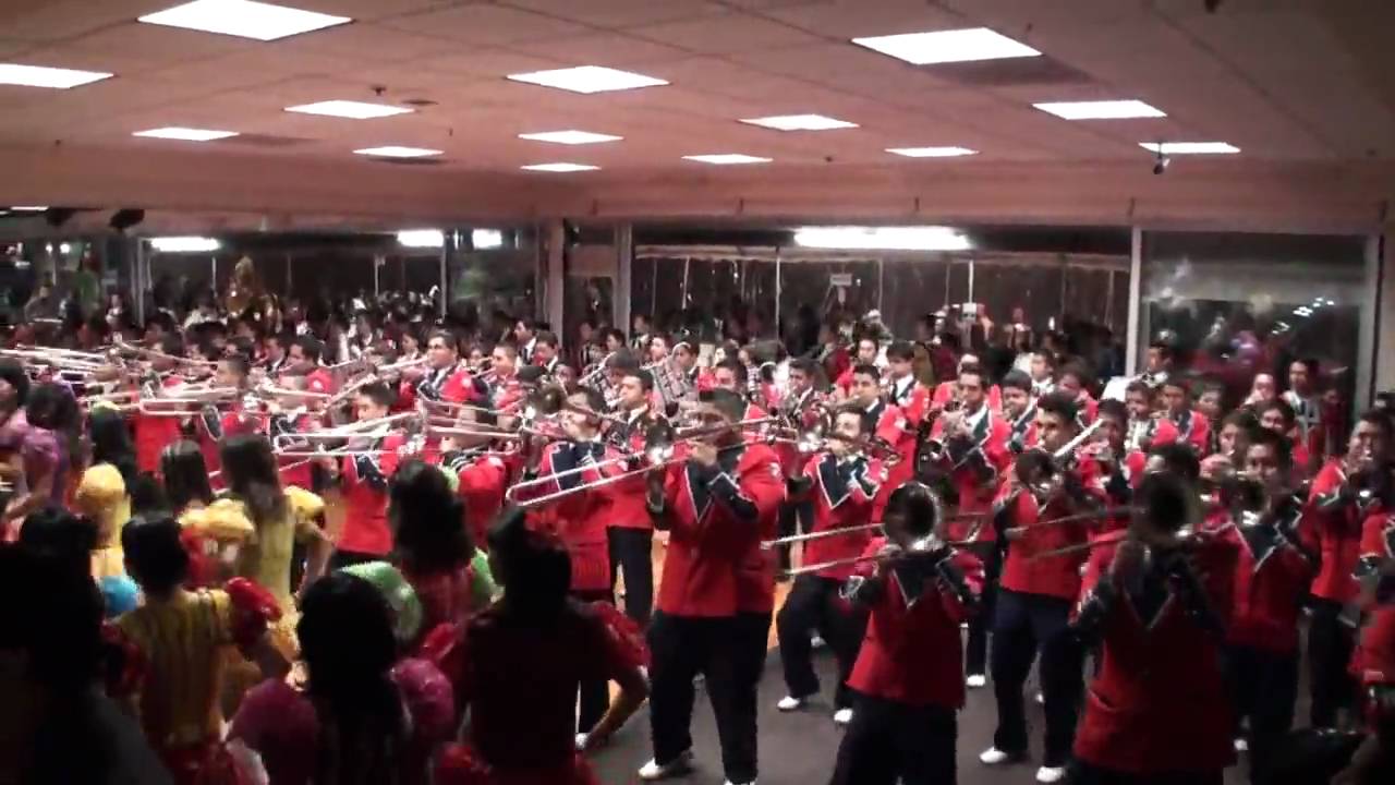 Banda Musical Pedro Molina_1 - Hollywood Park Casino
