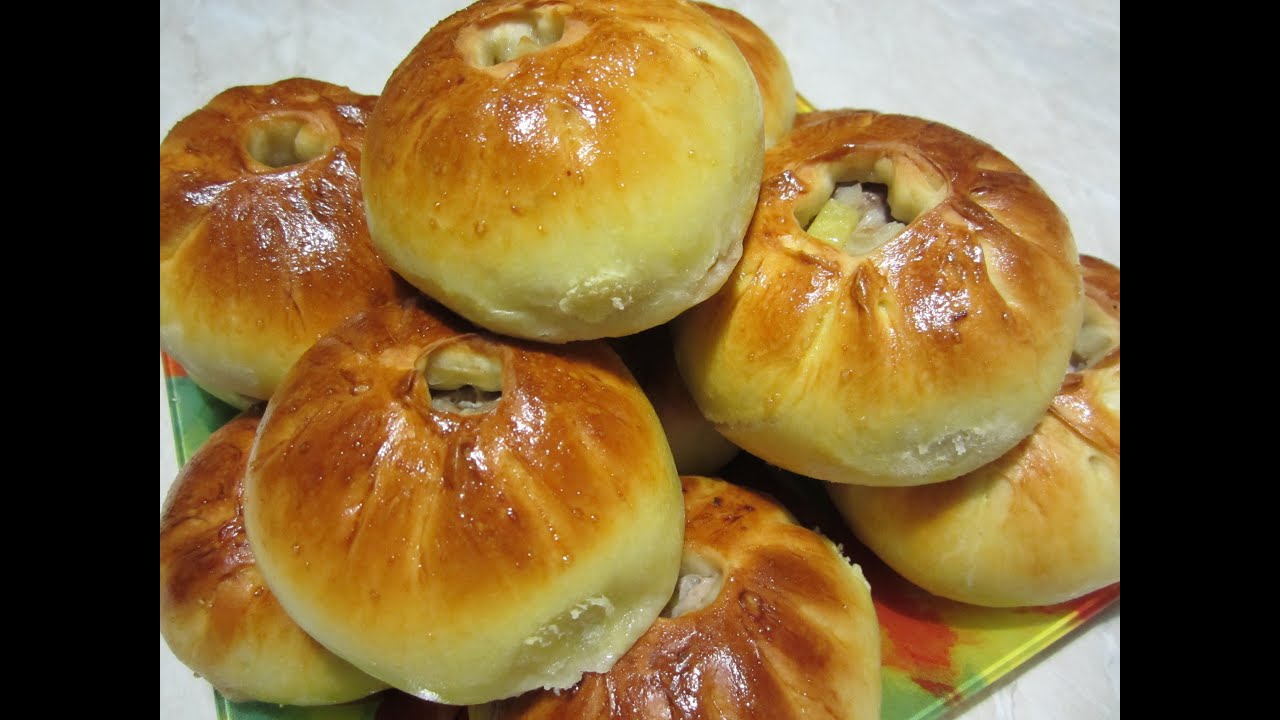 Курники с мясной начинкой и картофелем на дрожжевом тесте