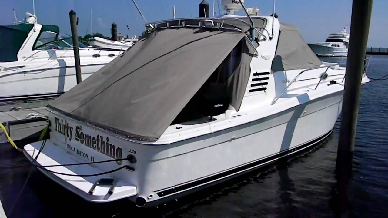 33' 1999 Sea Ray Express Cruiser