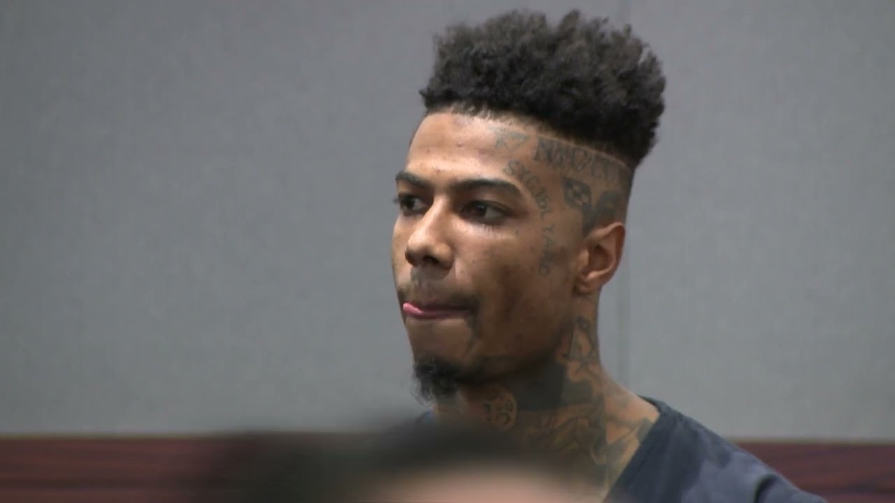 ЯВЛЕНИЕ В СУДЕ РЭПЕРА BLUEFACE ДЖОНАТАНА ДЖЕМАЛЛА ПОРТЕРА