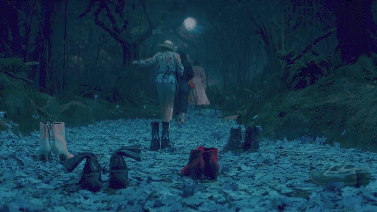 The Witches Coven Enters the Door to the Road Agatha All Along Episode 2 Ending