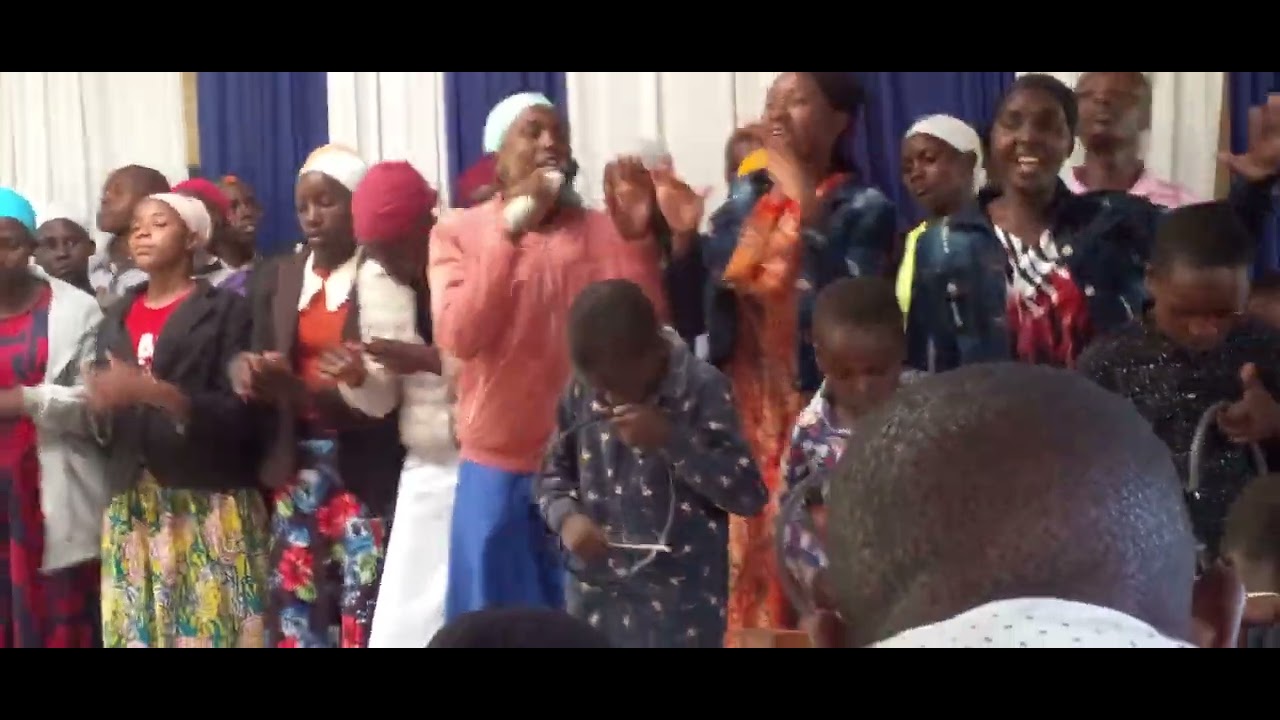 Olbutyo Jerusalem 7th day church of God  youths choir  performance