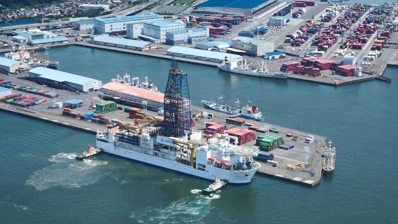 地球深部探査船「ちきゅう」７カ月ぶり、清水港に寄港【静岡新聞／アットエス】