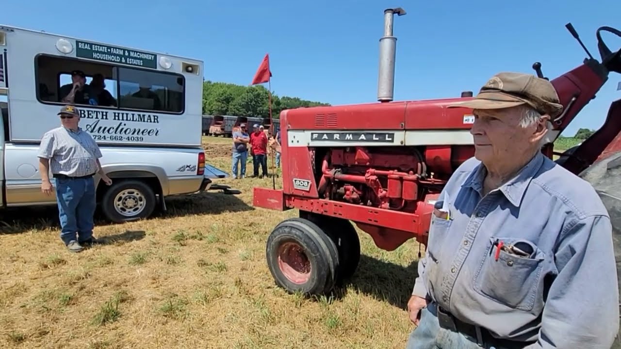 Farmall | Ford | Allis Chalmers Tractors Sold at Auction