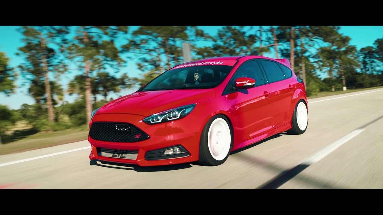 Eddie's Bagged Ford Focus ST | Feature