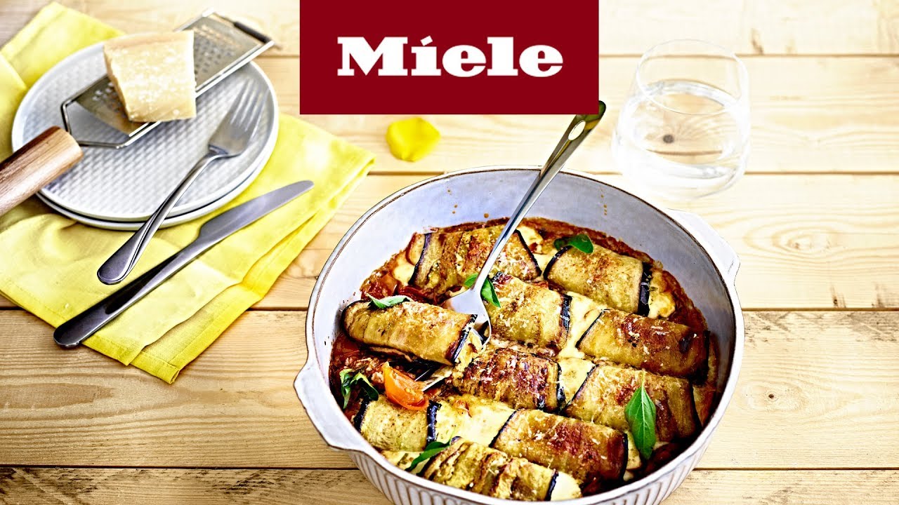 Sommermen&uuml; Zwischengang: Vegetarische Auberginen-Involtini mit Tomatensugo I Miele