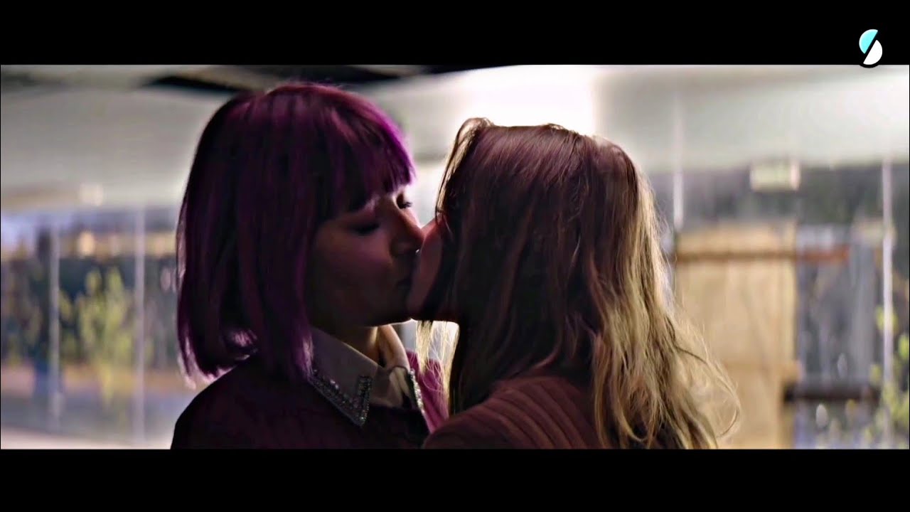 Skam France - Lola & Maya