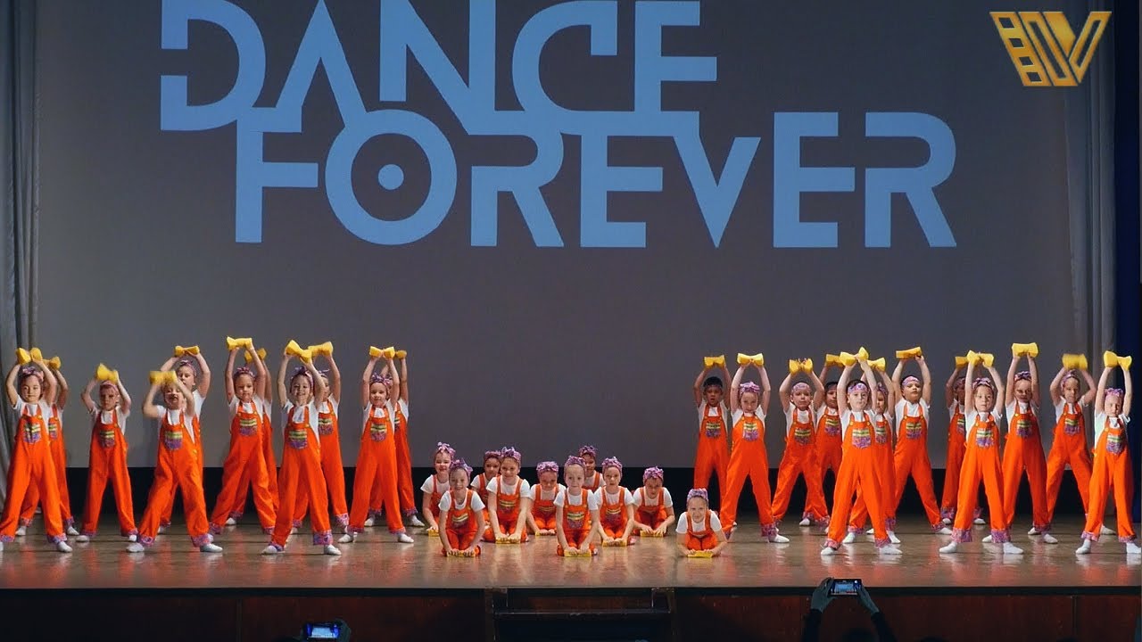 Dance - MOTHER'S ASSISTANTS. Choreographic studio CROP /Танец - МАМИНЫ ПОМОЩНИКИ.Детская хореография