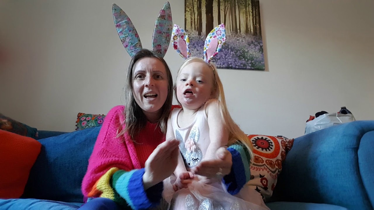 Makaton for 'Happy Easter' 🐰