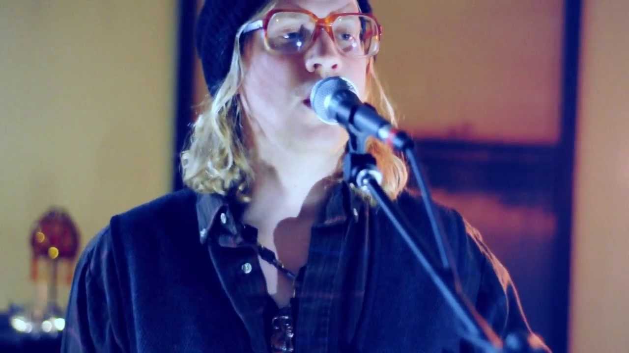 Another Break Up Song - Allen Stone - Live From His Mother's Living Room