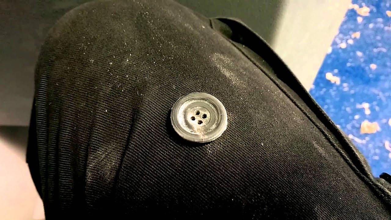 How a Horn Button Is Made