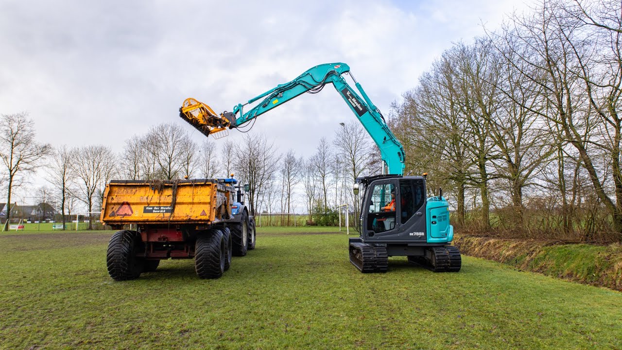 De tweede Kobelco voor Van der Meulen uit Suw&acirc;ld