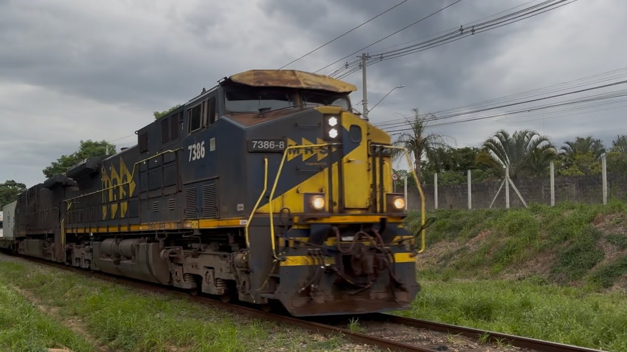 TREM DA MRS PASSANDO EM TAUBATÉ COM AC44i 7386-8 e 7259-4! COM MAQUINISTA PARCEIRO!